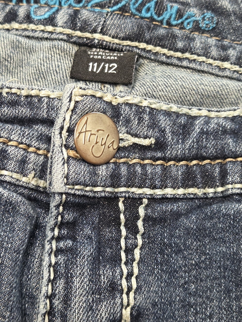 Ariya Jeans Women's Size 11/12 Blue Mid Rise Bootcut Stretch Denim Western Y2K - Picture 8 of 13